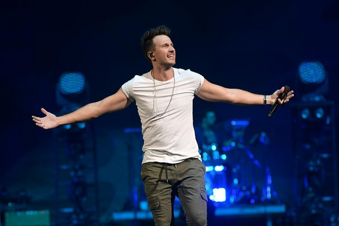 Russell Dickerson at Cove At River Spirit